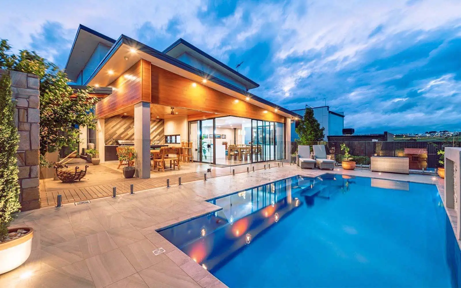 modern fiberglass pool designs for Durham, Ontario